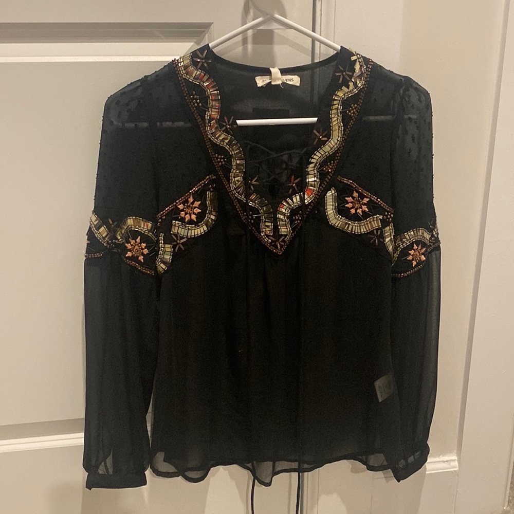 Buckle shirt.. never worn, tags stills on! Excellent condition.